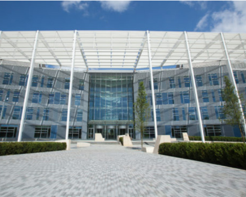 Case Study: Glazing Maintenance for Government Building